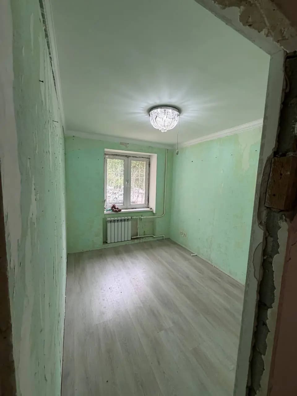 Chilonzor 23 2 xona Bez remont — 2