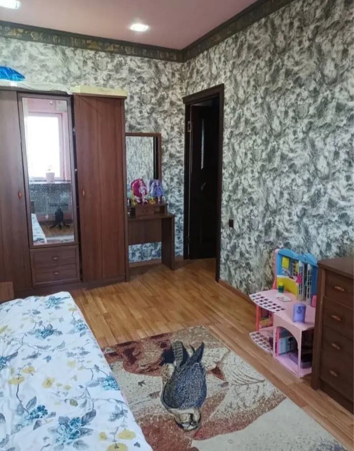 Yashnobod Parketskiy bozor yonida 3/9/9/78 kv — 2