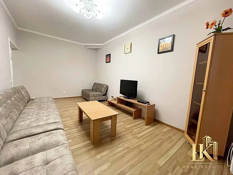 #9800 Продаётся: Мирабадский район Рядом метро Ойбек Ул. Мирабад (Кунаева) БАНКОВСКИЙ ДОМ Ор-р: напр — 1