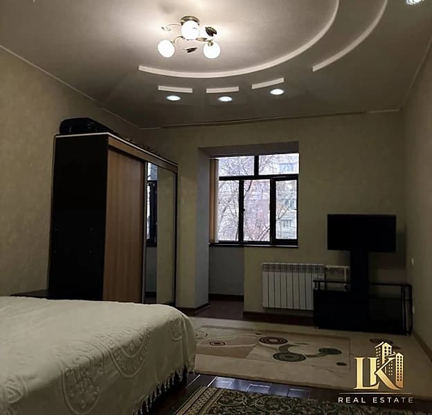 #9800 Продаётся: Мирабадский район Улица Чимкентская ЦУМ Ц-7 110 школа Ориентир: кафе "Bon" Дом на в — 1
