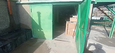 6 hona hovli uy, garaj ham bor, konalizatsiya bor. Uy yaxshi joyda sentr, maktab bog'ch, poliklinika yaqin — 9