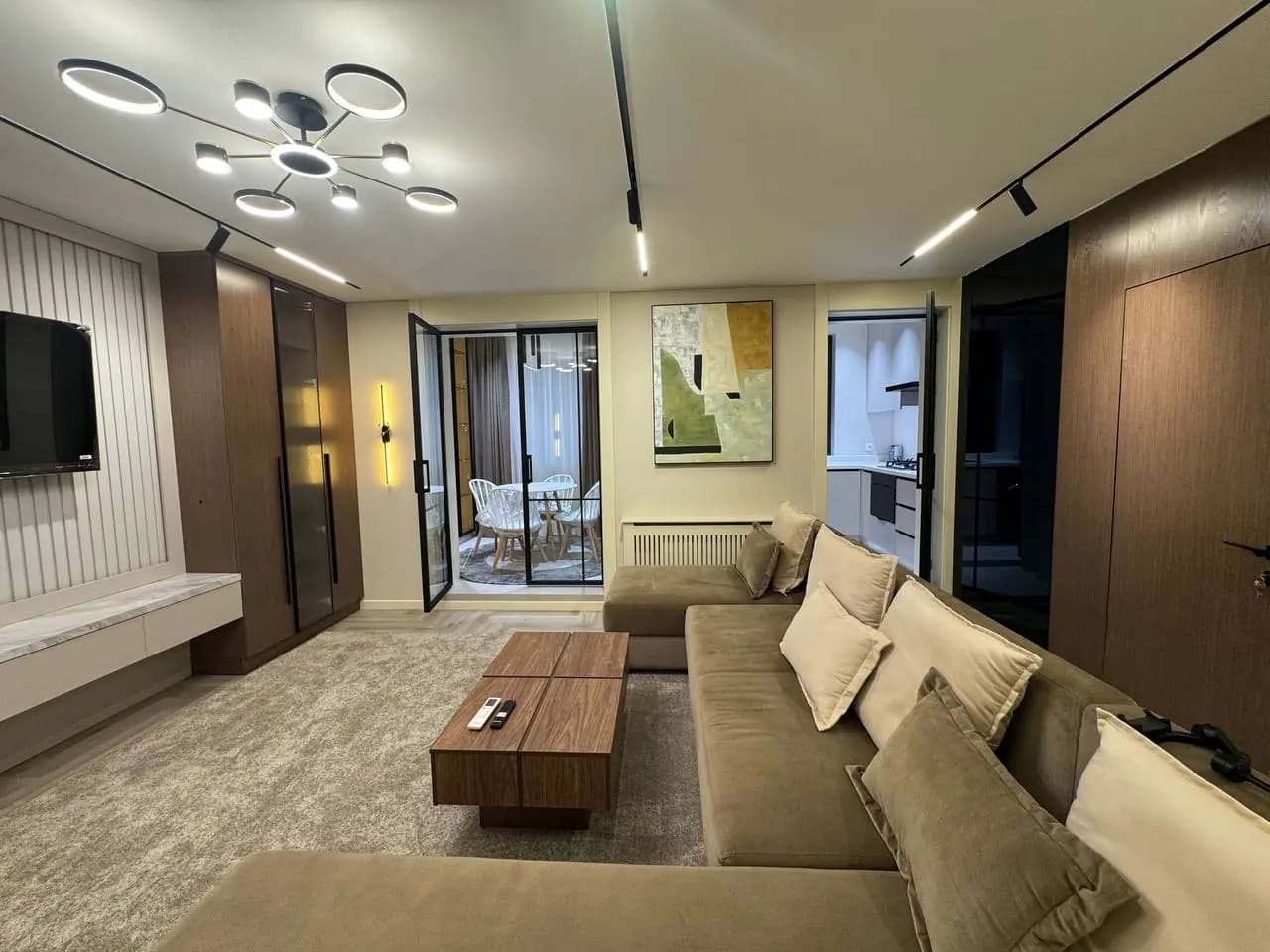 Продаётся 3-х комнатная квартира  Ориентир: Г.Лопатина/Ю.Раджабий, речка Анхор, метро Космонавтов, Интерпол — 4