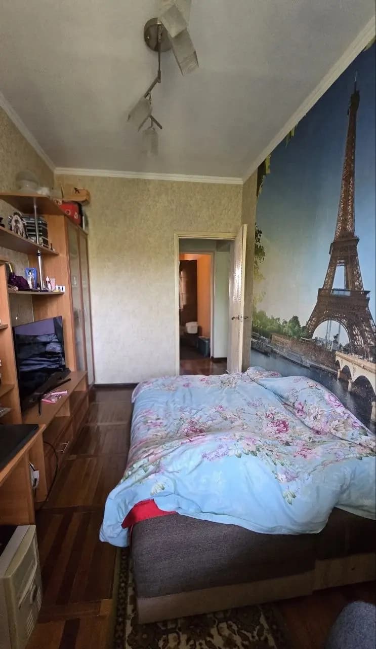 Катта Дархан 4/4/4 среднее состояние кирпич 77 серия 100 кв.м. Ор-р: Музей Плова — 2