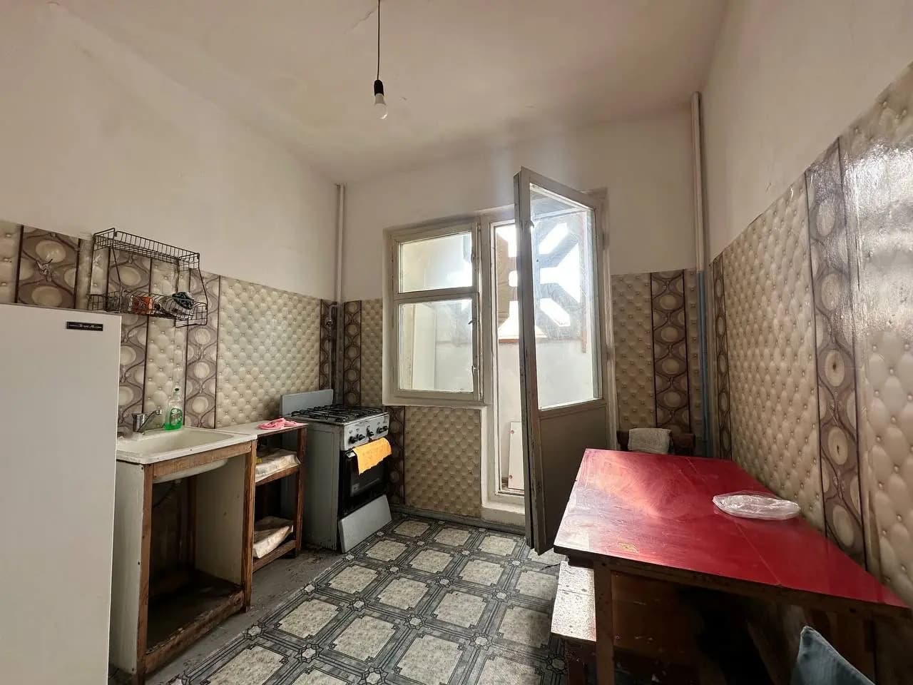 Продается 2х комнатная квартира,паркентский рынок,62м2 — 2