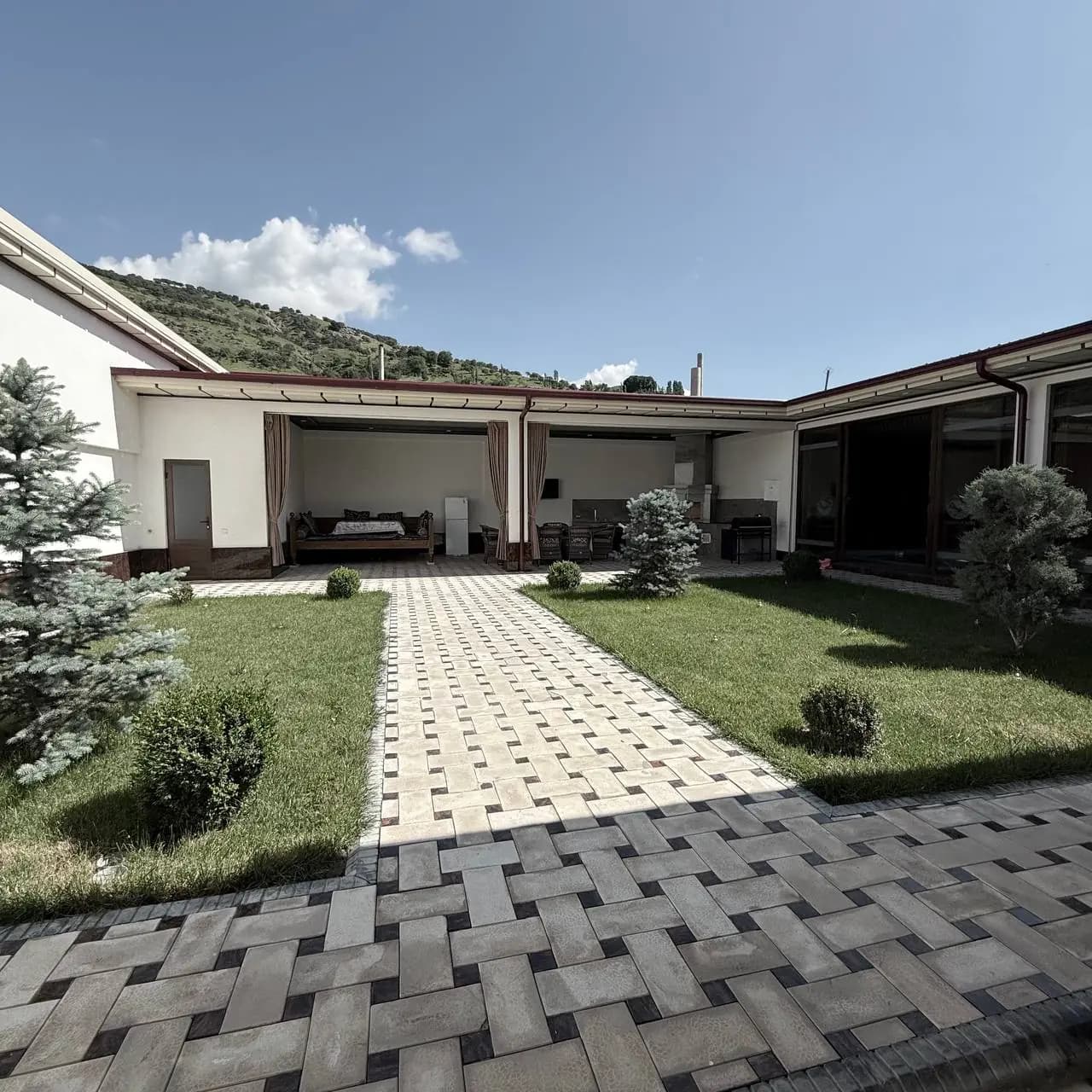 Dacha Femli Oila va ulfatlar uchun. — 1