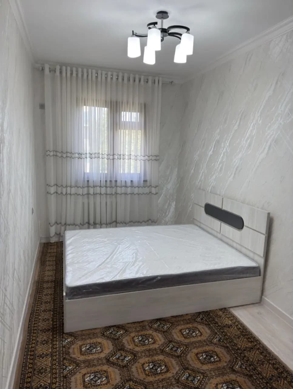 Юнусабад 4 квартал 2/3/4 (50м2) Азиа кинотеатр — 1