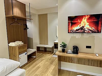 Hotel Luxora 24/7 — 9