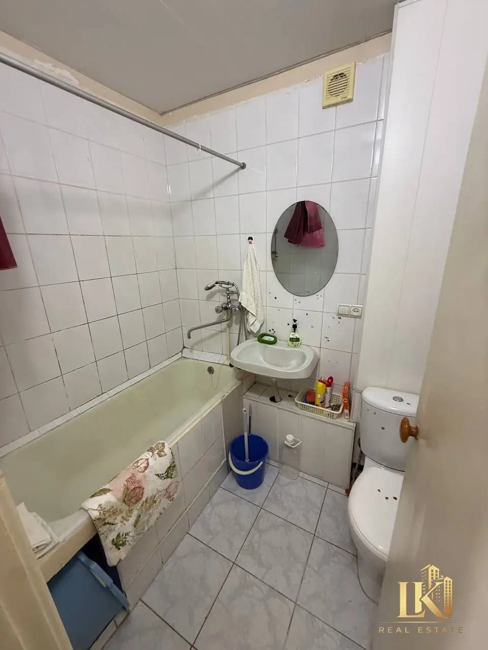 #9800 Продаётся: 🏠🏠🏠🏠🏠 Яккасарайский район Улица Шота Руставели Ор-р: 59 поликлиника — 1