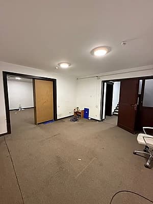 Яккасарой  Ул, Мукумий мост 2 этаж  10 комната Нежлой  1 ления 750м²  Цена   6000& — 5