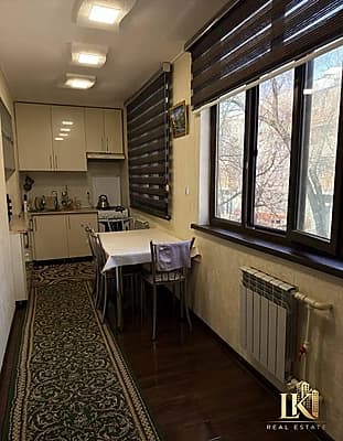 #9800 Продаётся: Мирабадский район Улица Чимкентская ЦУМ Ц-7 110 школа Ориентир: кафе "Bon" Дом на в — 7