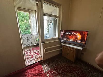 Продаётся 2-х комнатная квартира на Карасу-1 Без ремонта Квадратный коридор Не торцевая — 2