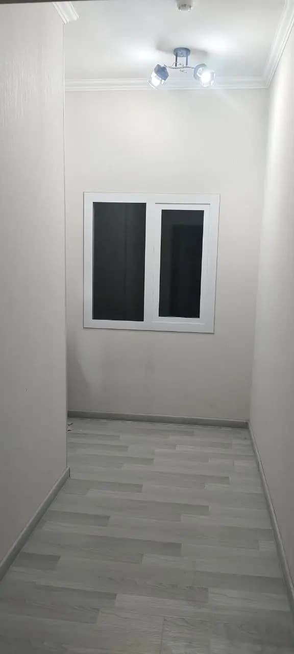 Sergile Abuzar beshnarmoq — 2