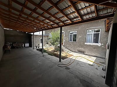 Nazarbek Naiman mahalla, Hovli 2.6 sotix. — 10