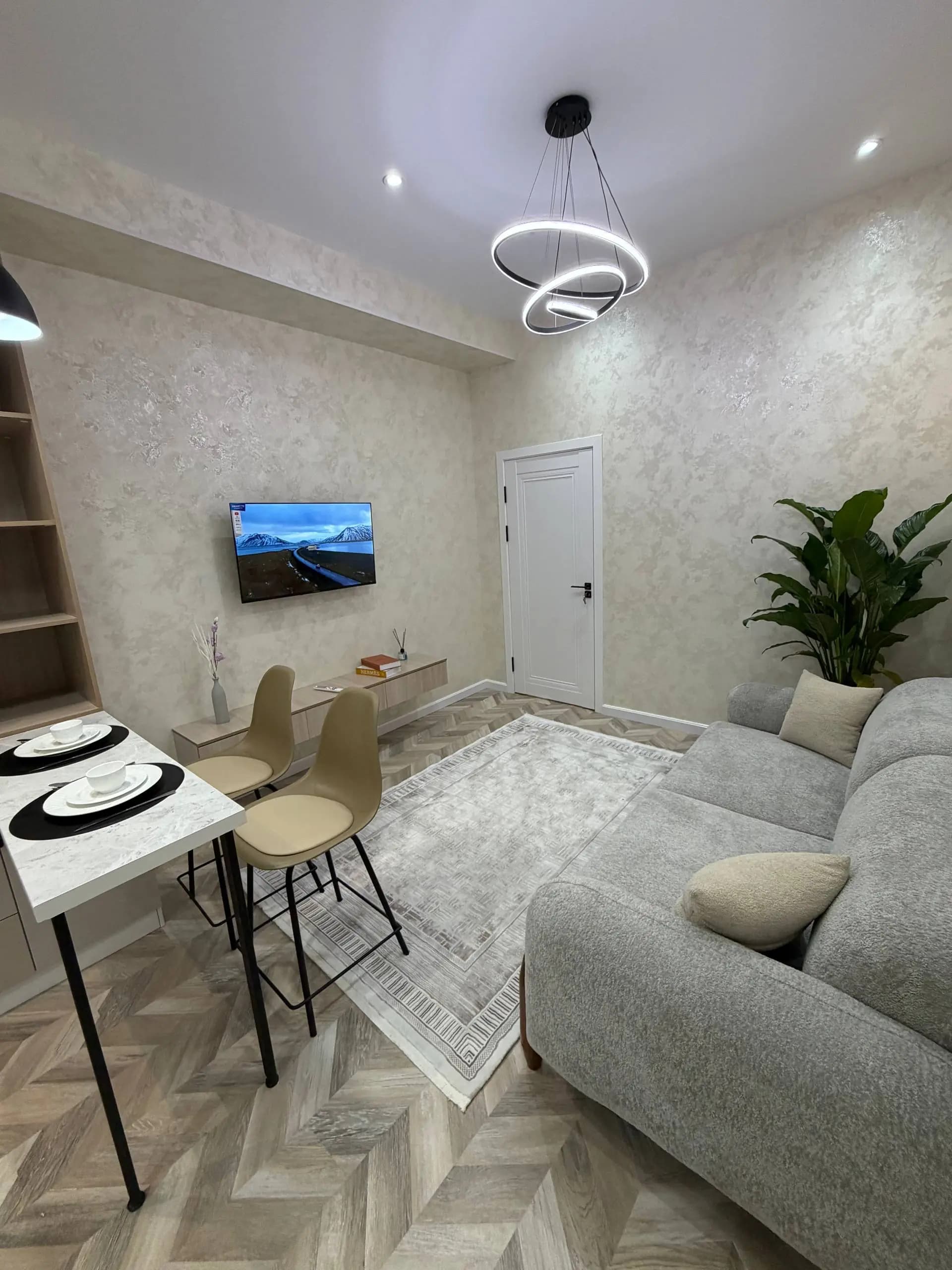 Продаётся 1-на комнатная квартира в ЖК Vegas Tower  Ориентир: Шота Руставели, — 1