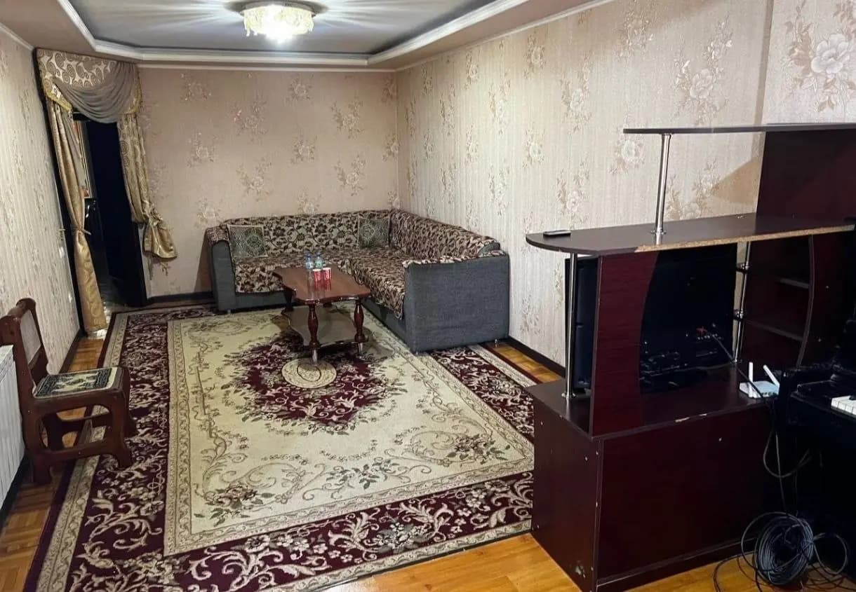 Аренда квартира якасарой Шота Руставели 3 хоналий нархи 550y.e. услуга агентство 50% — 1