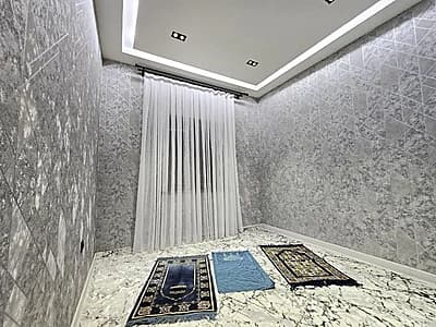 IDEAL HAUSE — 9