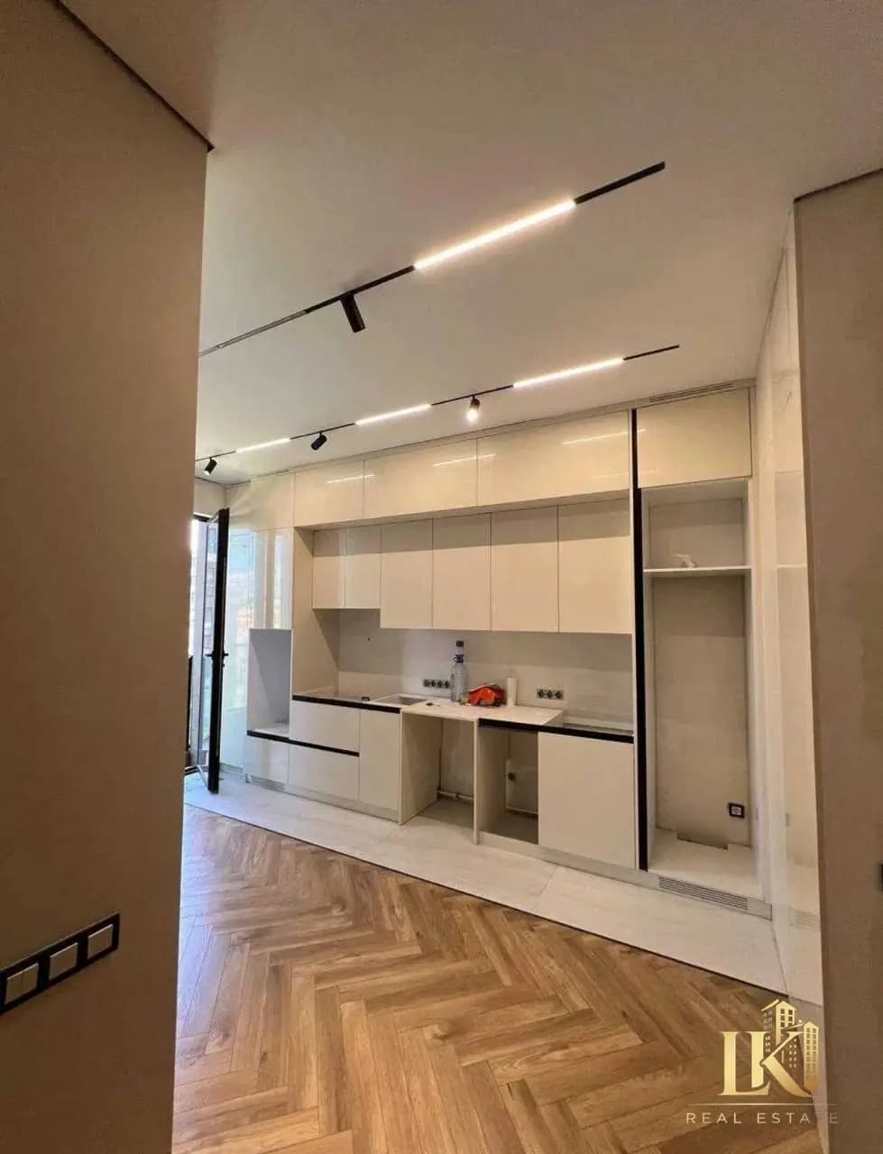 #9800 Продаётся: Мирабадский район Улица Нукусская НОВОСТРОЙКА ЖК "PARKWOOD" Ориентир: посольство Ро — 5