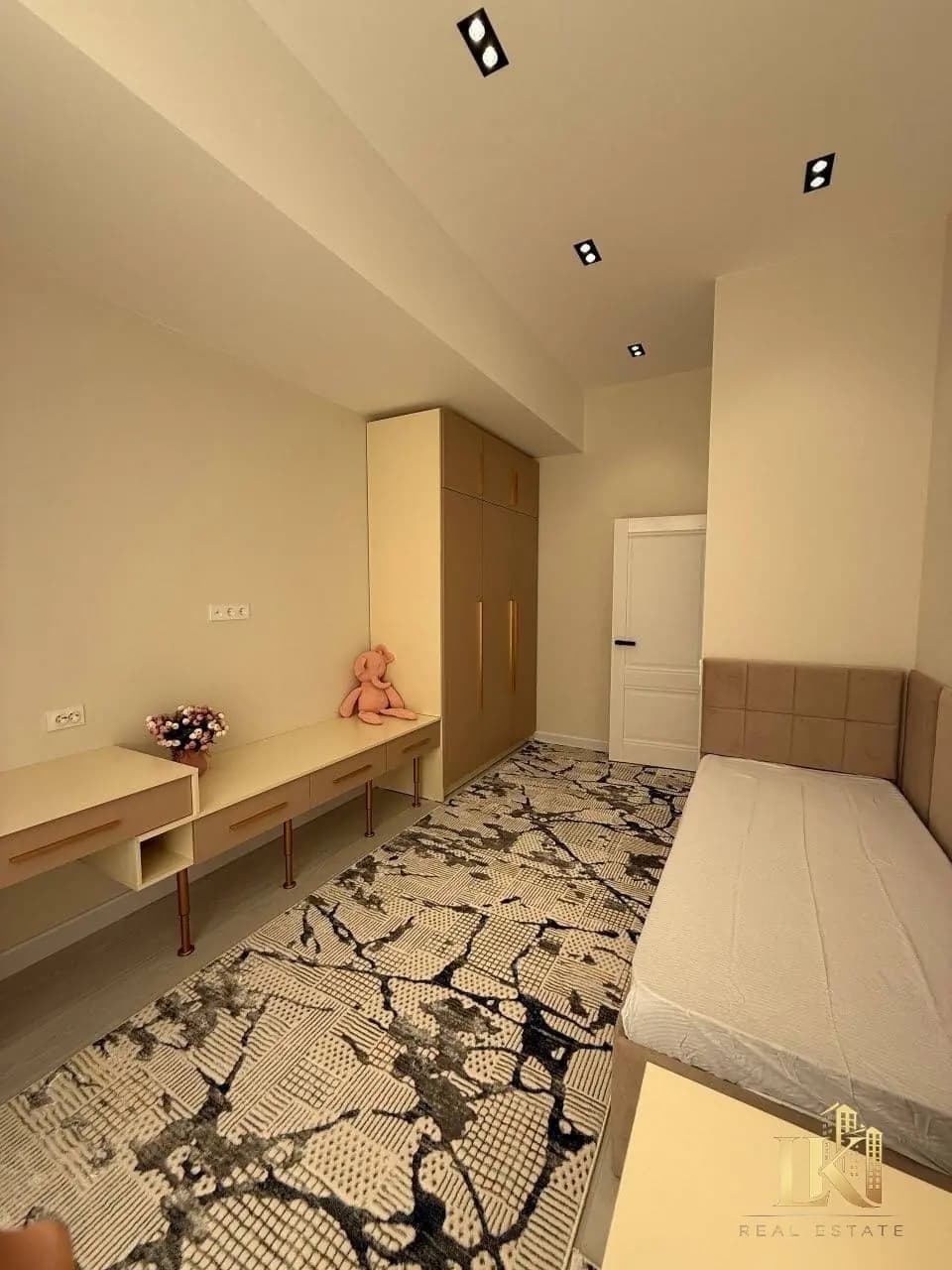 #9800 Продаётся: 🏠🏠🏠🏠🏠 Мирзо-Улугбекский р-н метро Буюк Ипак Йули (Максима Горького) НОВОСТРОЙКА ЖК — 2