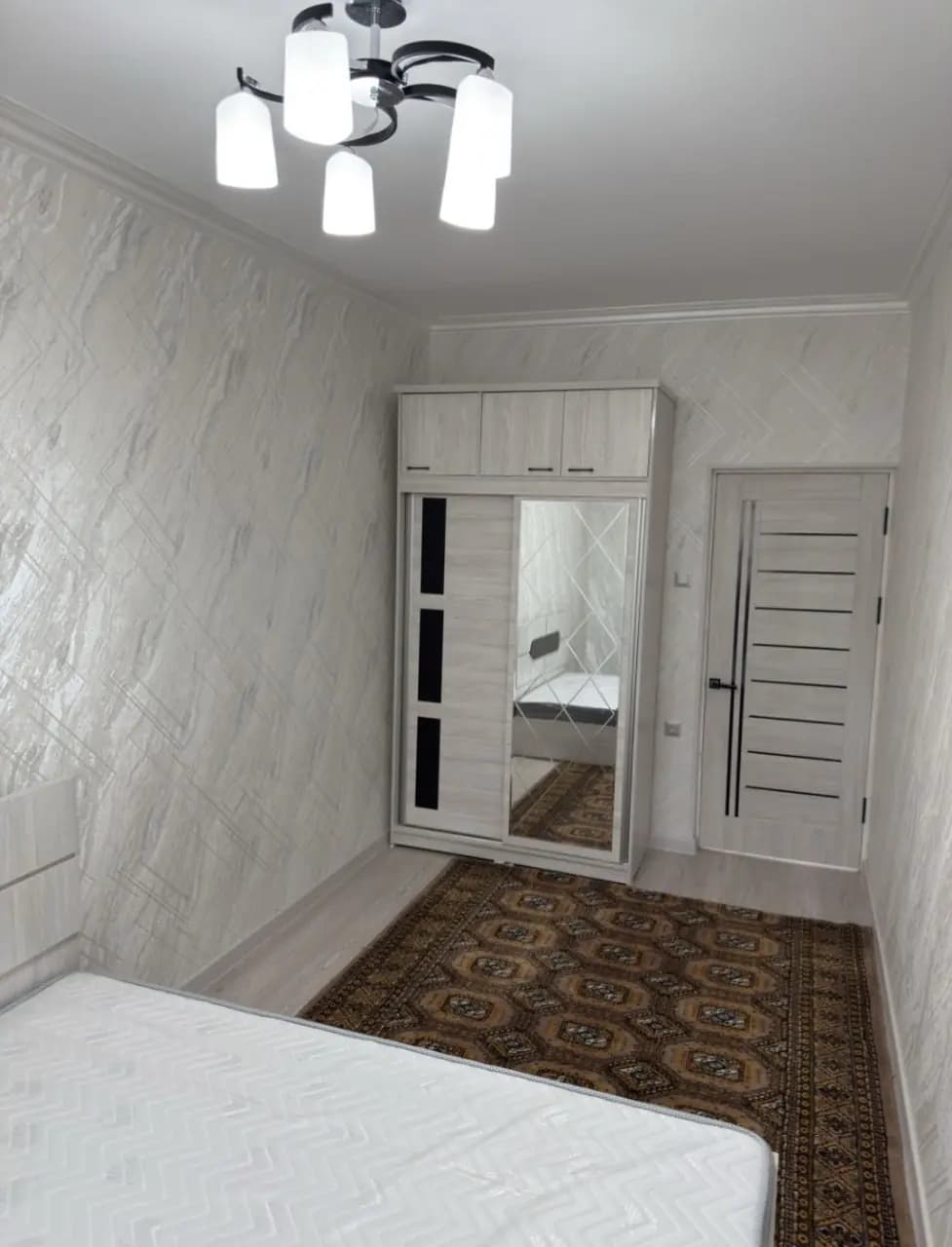 Юнусабад 4 квартал 2/3/4 (50м2) Азиа кинотеатр — 2