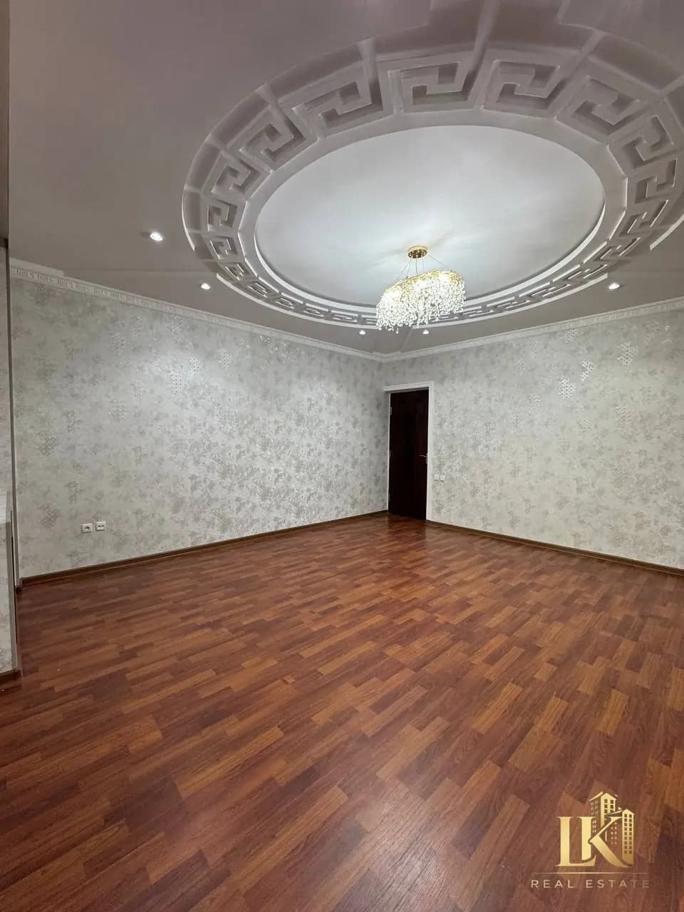 #9852 Продаётся: Алмазарский район Гунча , Регистон тойхона Ор-р : Лукойл заправка — 1