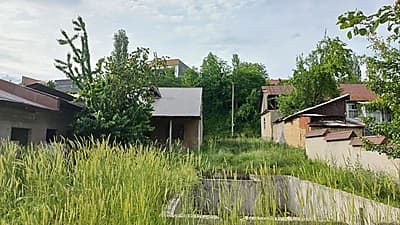 Halol pokiza dala hovli yer hisobida sotiladi. — 7