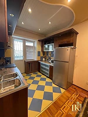 #9800 Продаётся: 🏠🏠🏠🏠🏠 Мирабадский район БАНКОВСКИЙ ДОМ Ор-р: гостиница "Россия" — 2