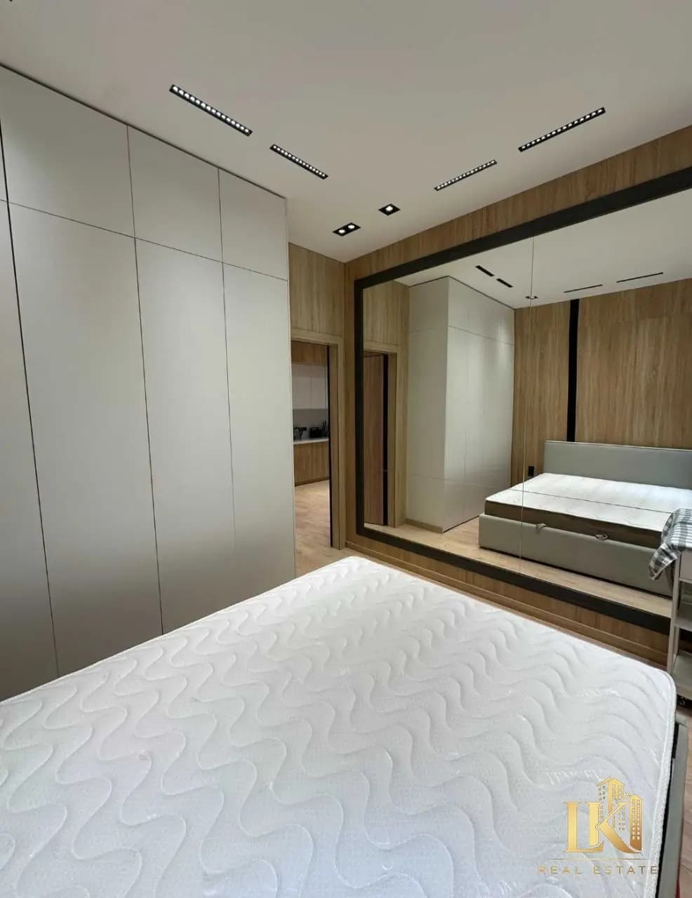 #9800 Продаётся: Мирабадский район Улица Нукусская НОВОСТРОЙКА ЖК "PARKWOOD" Ориентир: посольство Ро — 2