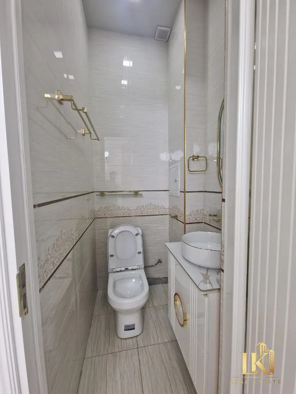 #9800 Продаётся: Яшнабадский район Улица Махтумкули НОВОСТРОЙКА Ориентир: "Makro" Дом на второй лини — 4