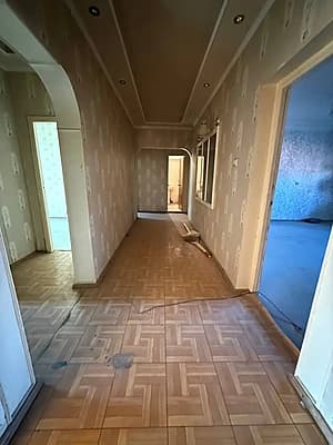 Продаётся 4-х комнатная квартира  Ориентир: ул.Чехова, кафе Брокколи — 1