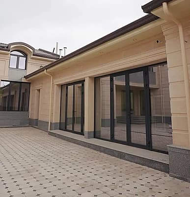 Продаётся коммерческая недвижимость в р-не Яшнабад,  Ориентир круг Рохат — 4