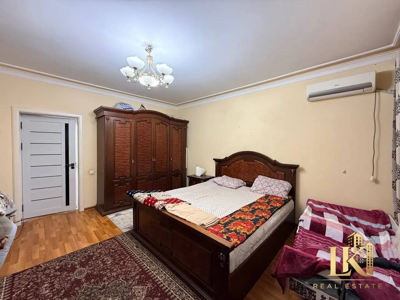 #9800 Продаётся: 🏠🏠🏠🏠🏠 Мирзо-Улугбекский р-н Рядом метро Пушкина Ор-р: Инст. Дипломатии — 3