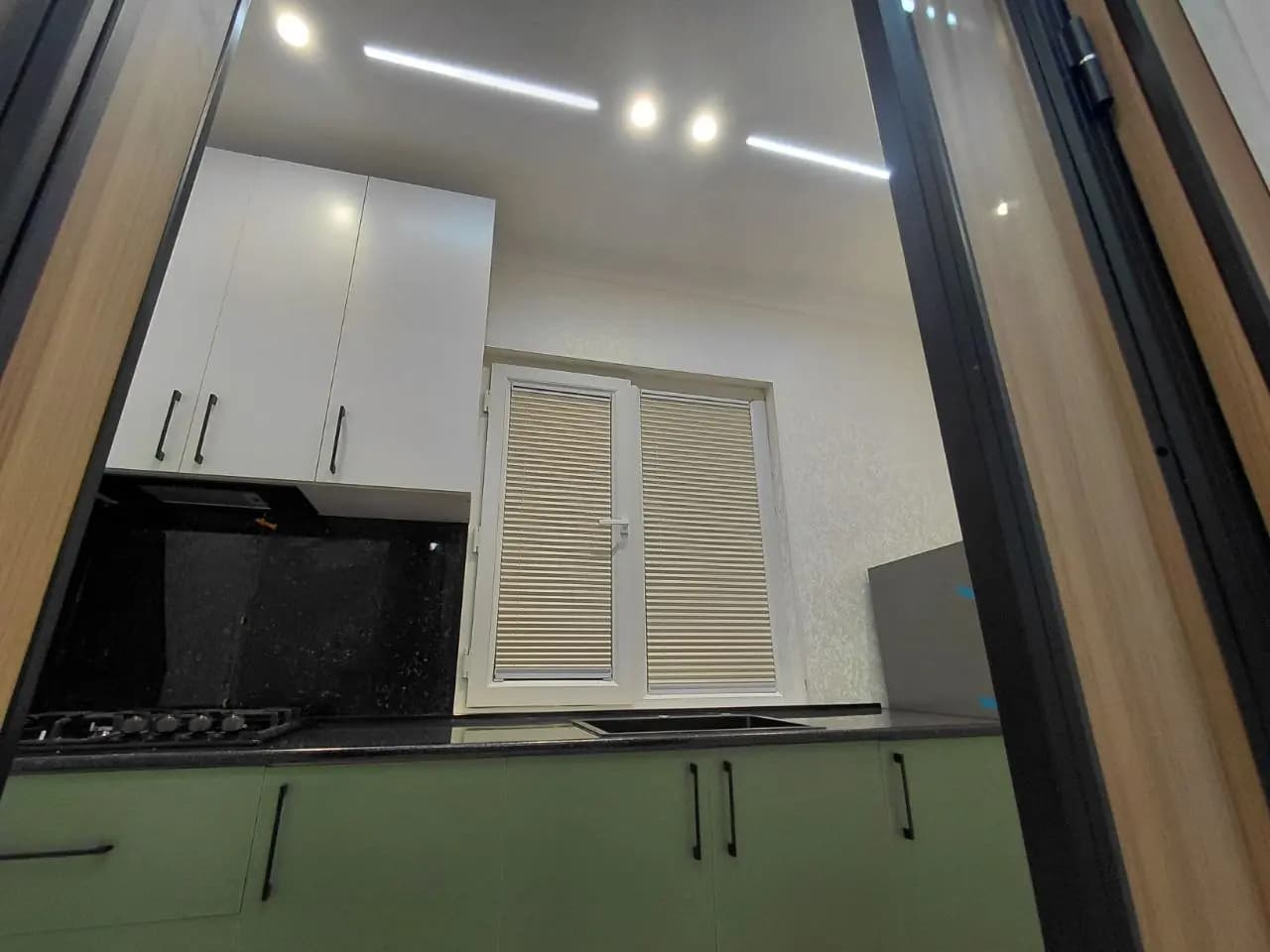 Продаётся квартира Чиланзар 8 1в2/1/4. Ориентир Малика. — 2