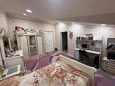 Ibn Sino stroy mart roparasida 222 kvadrat kvartira sotiladi 165000y.e. — 4