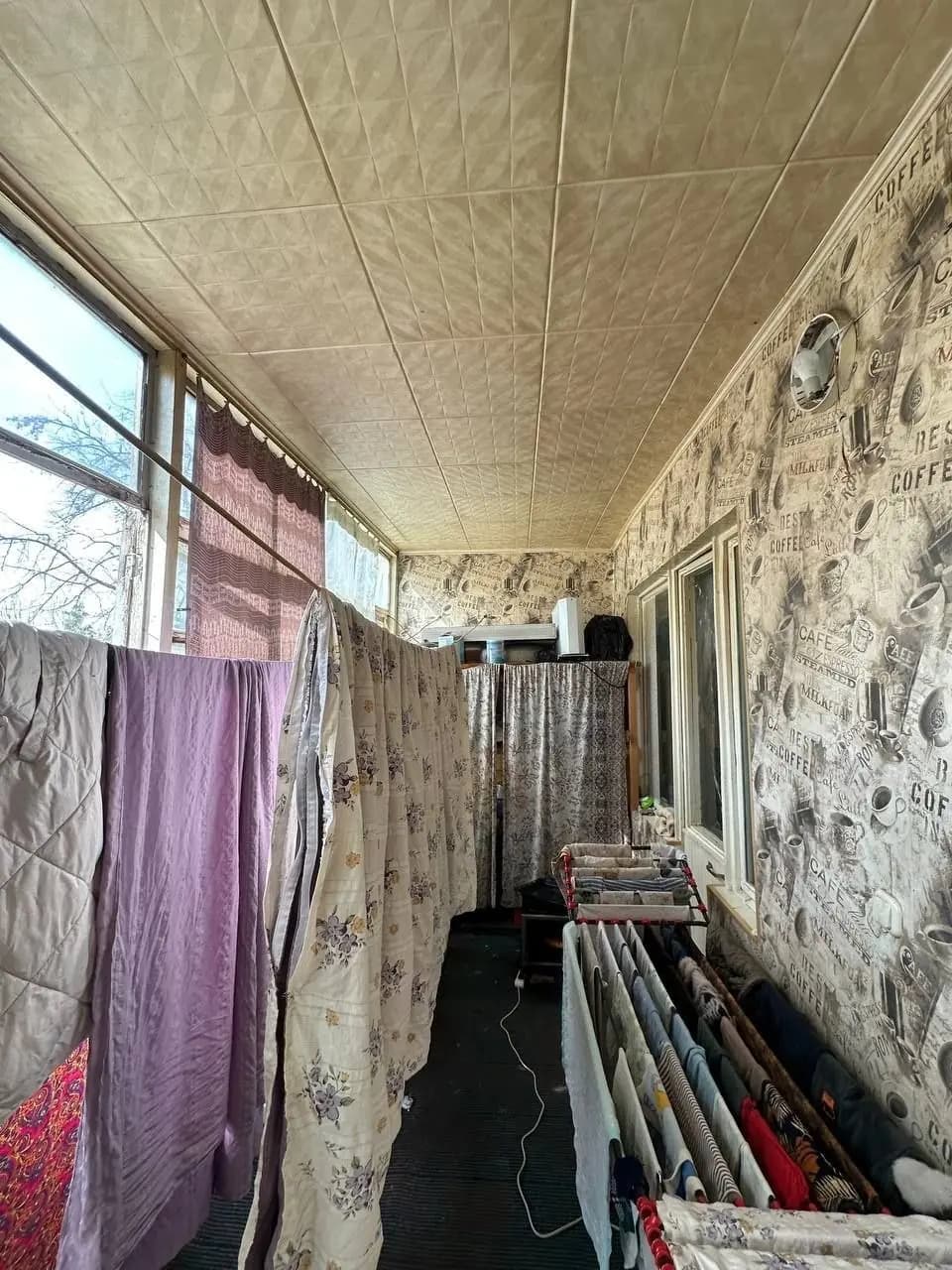 Olmazor tumaniQora qamish 2/52/2/42x6 balkon 56 m2350y.e. — 4