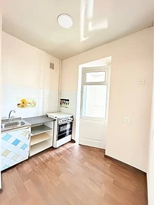 Чиланзар ул.Мукими  3-2-4.                   Ор-р: Golden House  Рядом: Метро Новза — 4