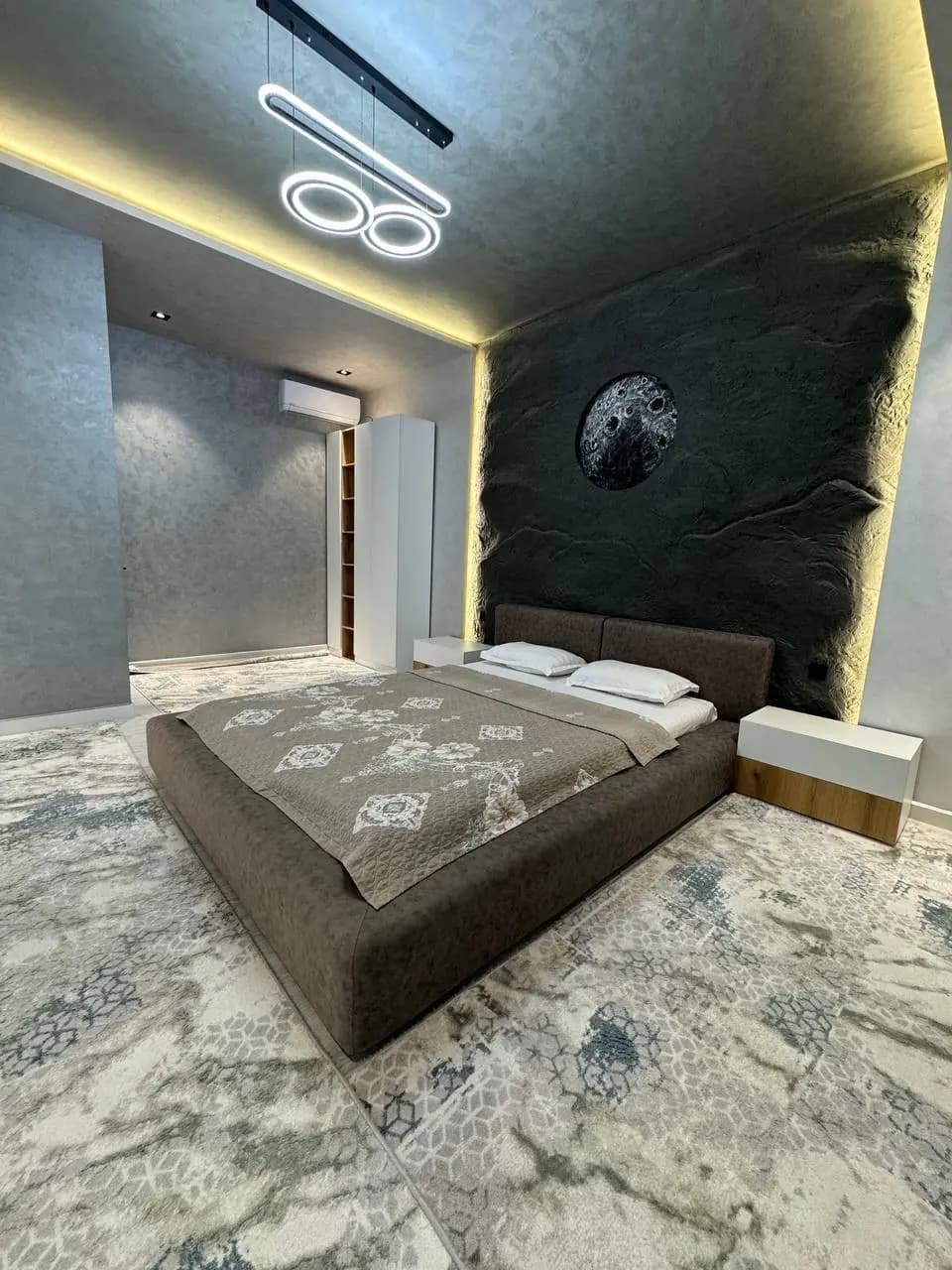 Dacha luna — 8