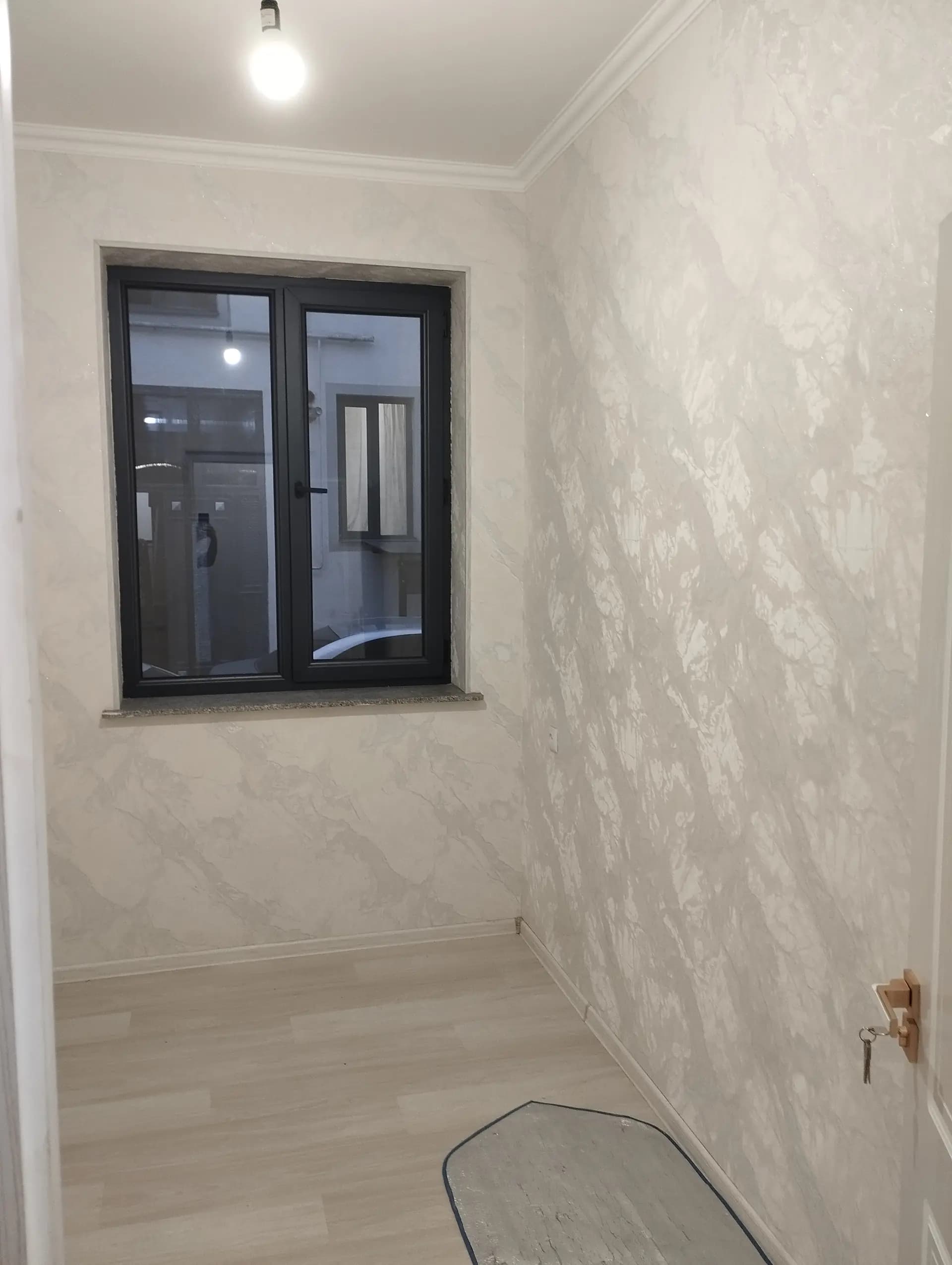 Продается квартира 2/1/2 новостройка дом кирпичный. Ор Миробадский района, Куйлук ул Муниса. — 1