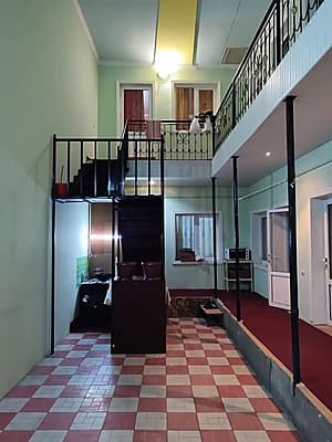 Ихчам ховли — 3