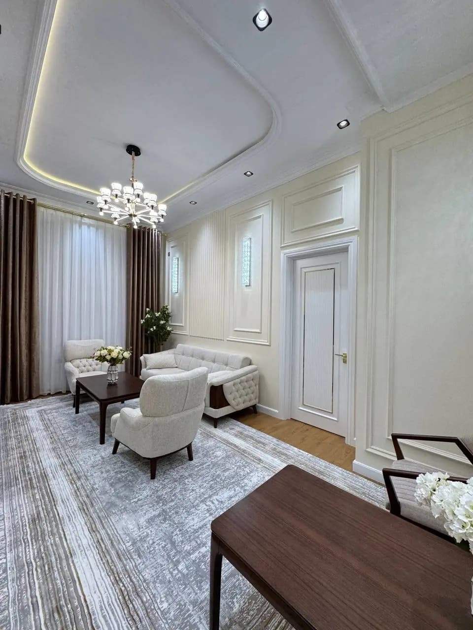 Продаётся 4-х комнатная квартира в ЖК Vegas Tower  Ориентир: Шота Руставели, Братская могила — 1