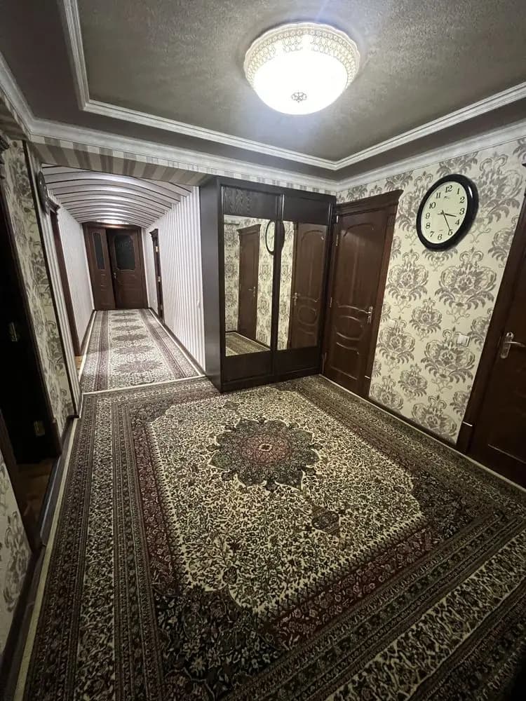 V5766🏡 Olmazorda katta 5 xonali kvartira sotiladi! — 4
