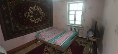 6 hona hovli uy, garaj ham bor, konalizatsiya bor. Uy yaxshi joyda sentr, maktab bog'ch, poliklinika yaqin — 2