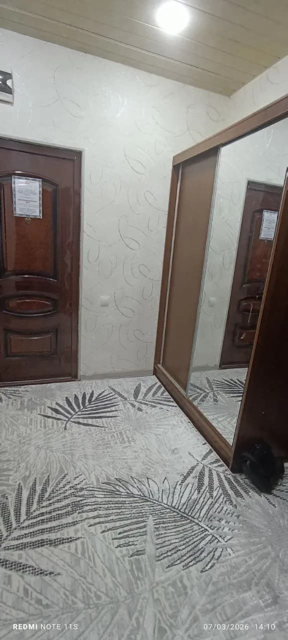 Chilonzor 16-kvartalda 3 xona 4 xona qilingan uy sotiladi.Orientr Chilonzor metro — 4
