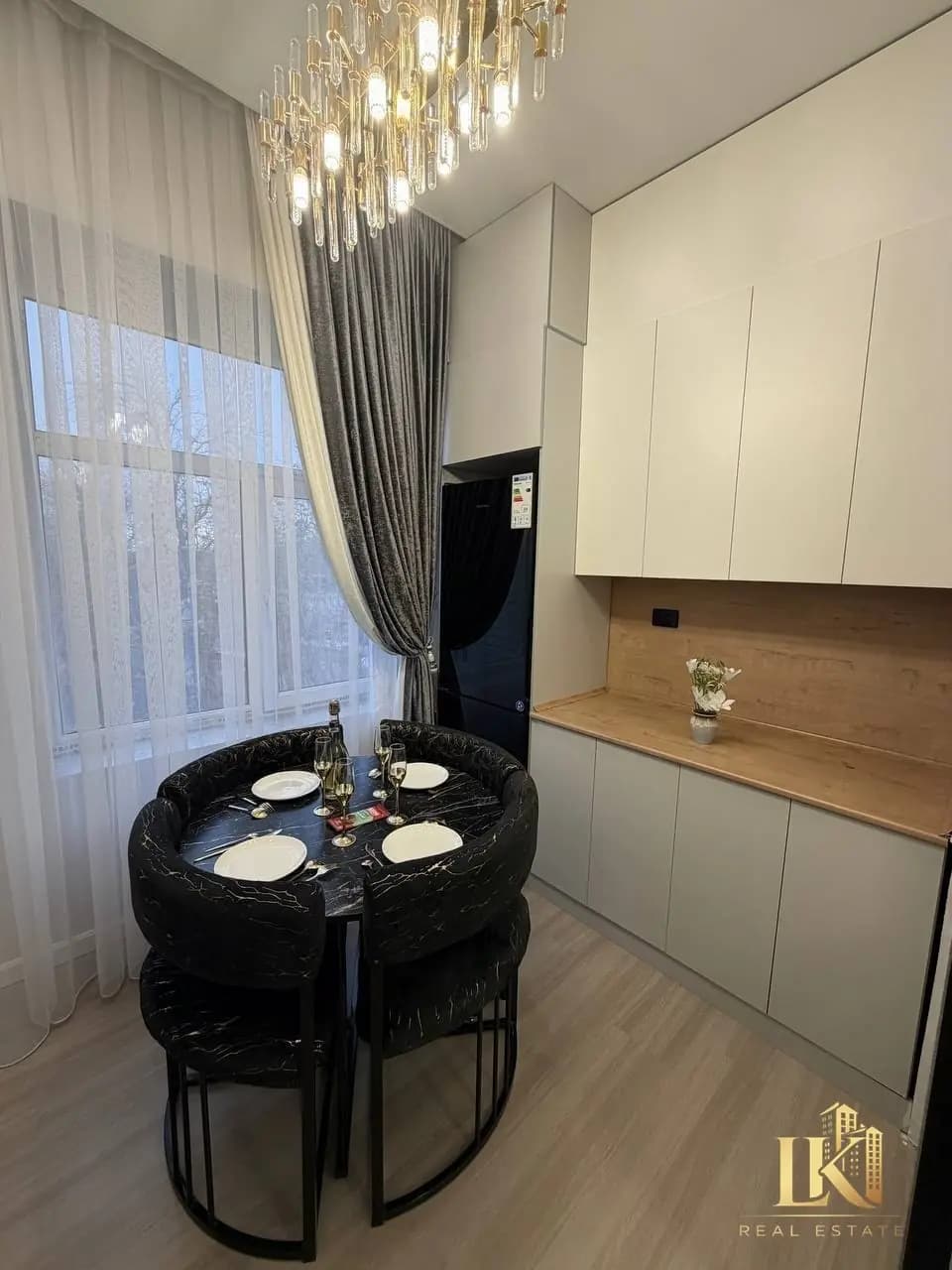 #9800 Продаётся: Яшнабадский район Улица Махтумкули НОВОСТРОЙКА ЖК "Poytaxt Residence" Ориентир: "Ma — 2