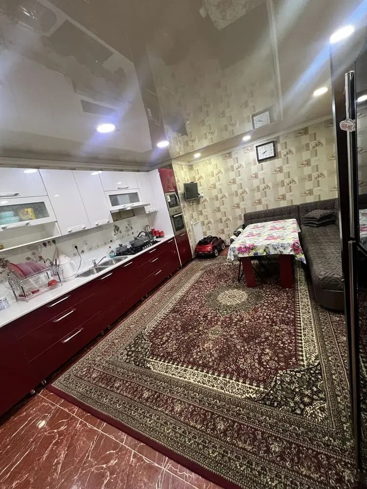 V5766🏡 Olmazorda katta 5 xonali kvartira sotiladi! — 2