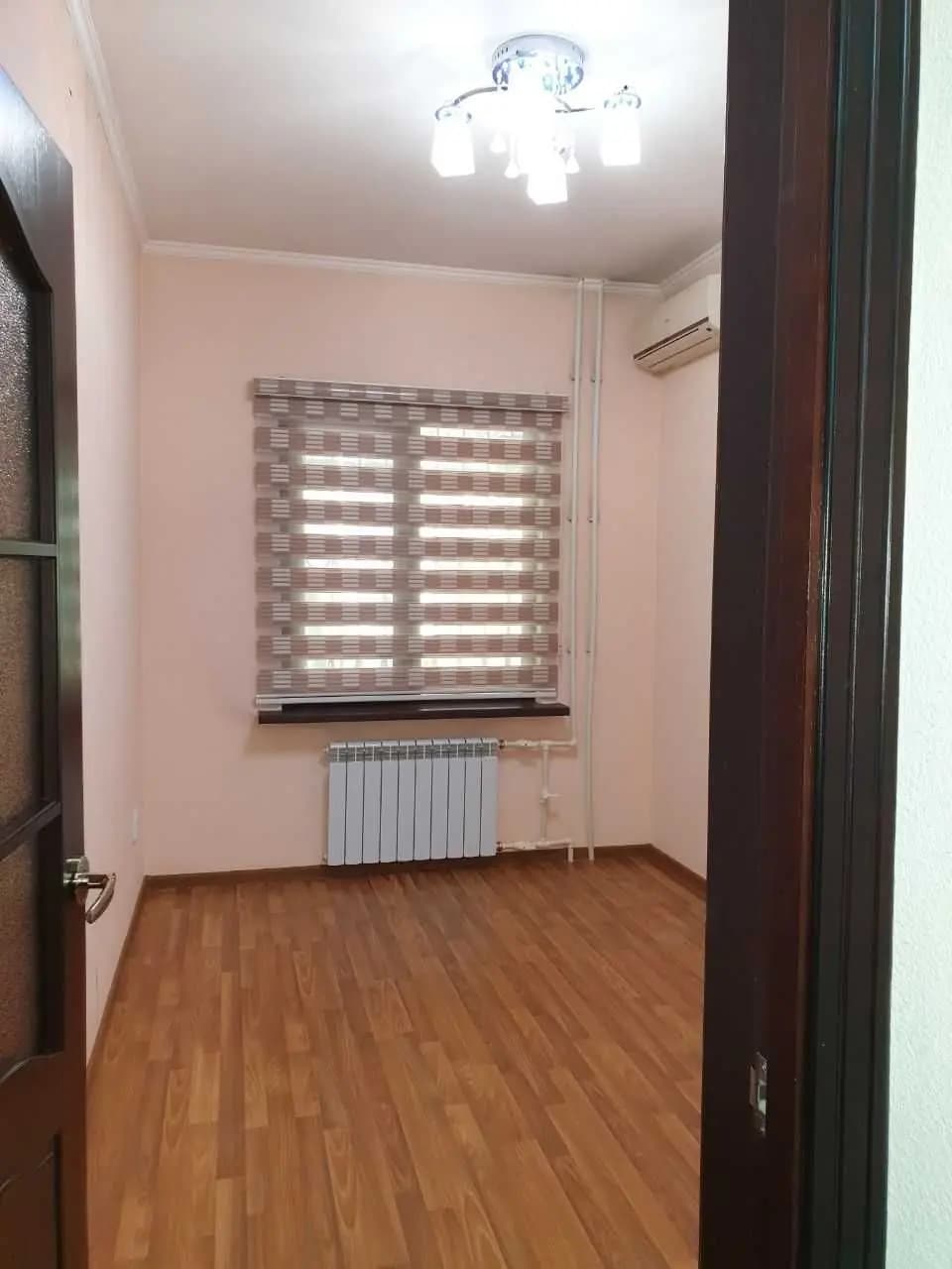 V5750 ПРОДАЕТСЯ 2/1/5 на:40 Лет  #Яшнабадский_район Ор.р:Крестик корзинка — 5
