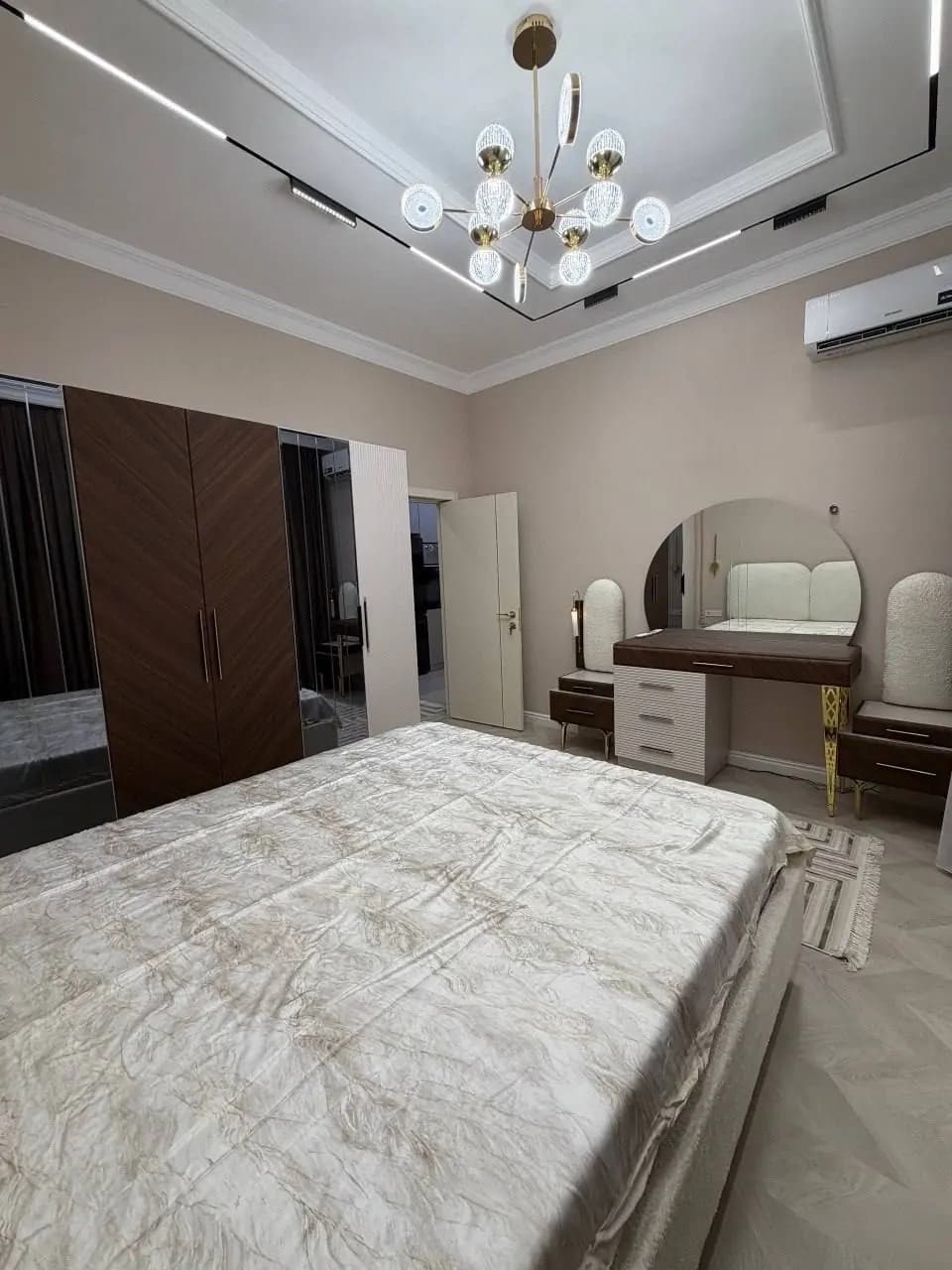Аренда квартира:    #Мирабадский районОриентир:  Mirabad Avenue#3Хкомн  3/7/7Квадратура - 58м2 — 3