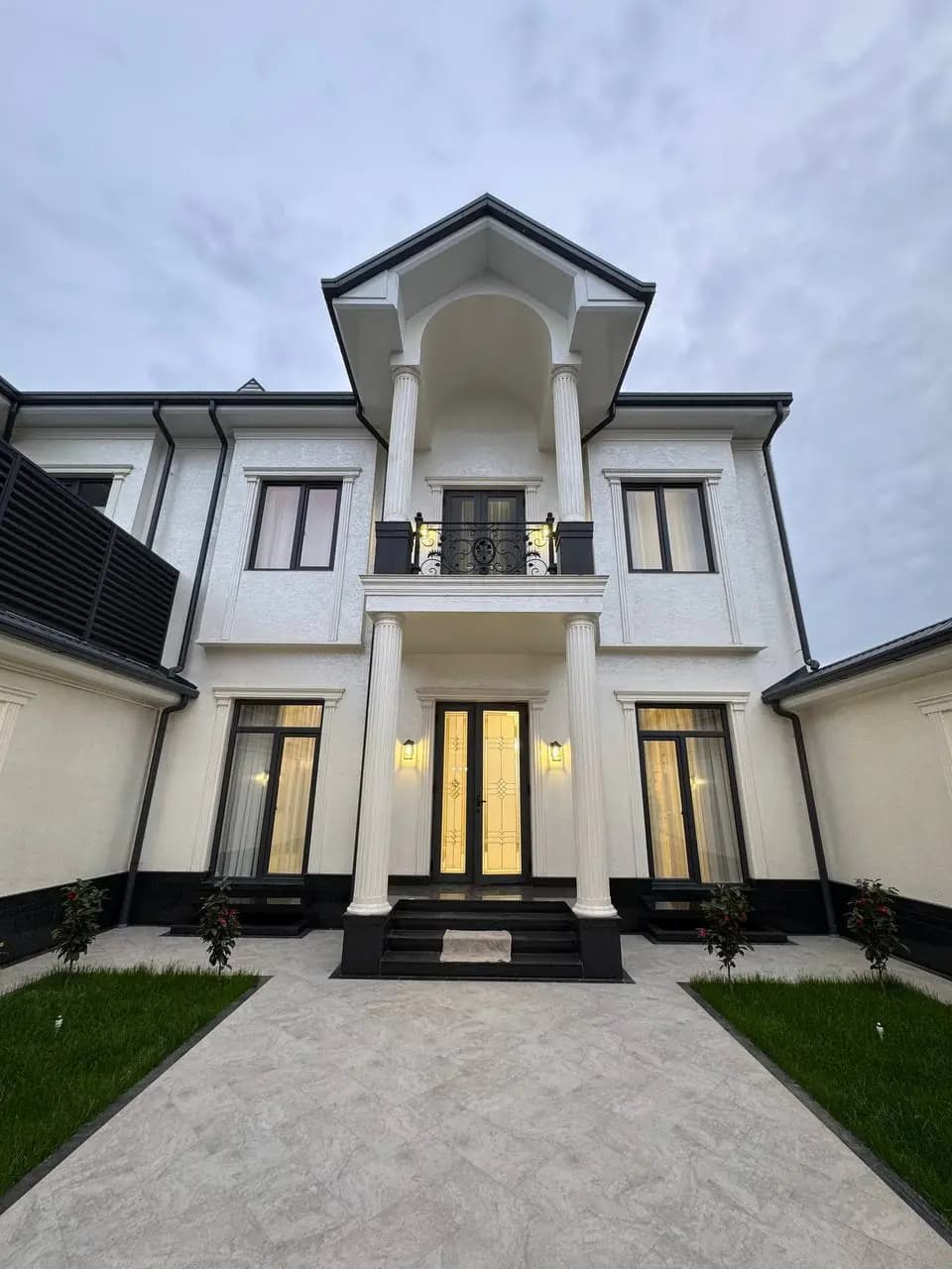 Продаются дома близнецы😍📍Район: Мирзо Улугбекский📍Ориентир: Циолковского — 1