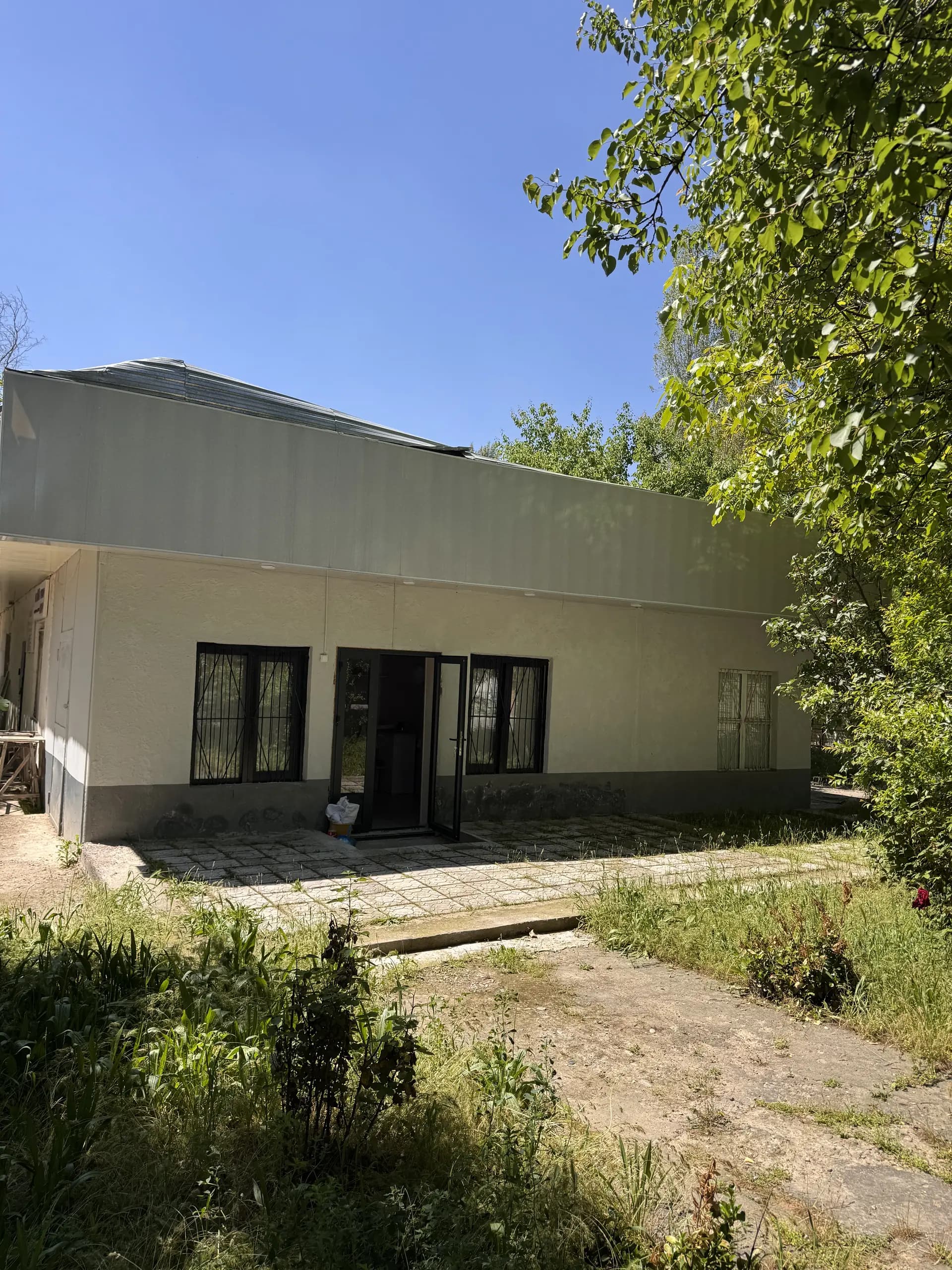 Arenda 1 etajli bino 250 kv 50 mingdan — 1