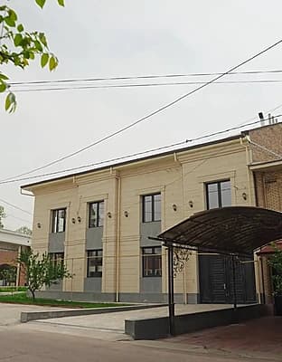 Продаётся коммерческая недвижимость в р-не Яшнабад,  Ориентир круг Рохат — 3