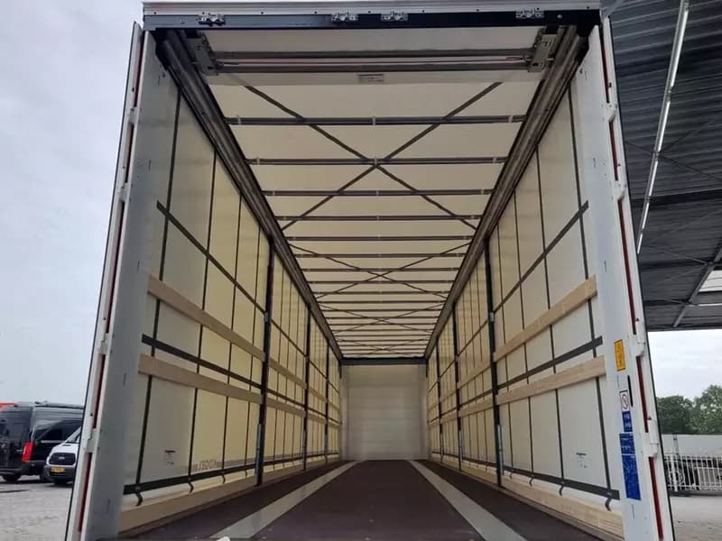 Полуприцеп Kögel Curtainside — 6